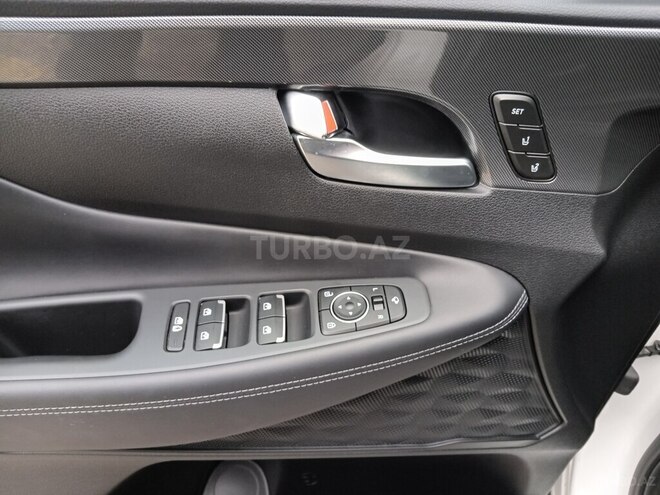 Hyundai Santa Fe 2021, 17,000 km - 1.6 l - Bakı