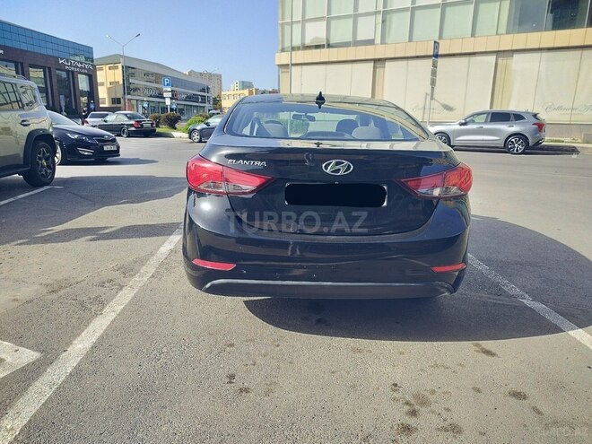 Hyundai Elantra 2015, 117,000 km - 1.8 л - Bakı