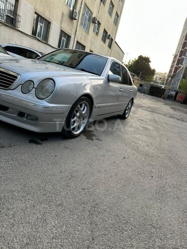 Mercedes E 320 2000, 298,567 km - 3.2 l - Bakı