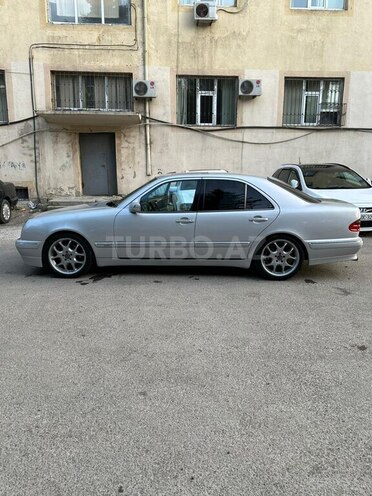 Mercedes E 320 2000, 298,567 km - 3.2 l - Bakı