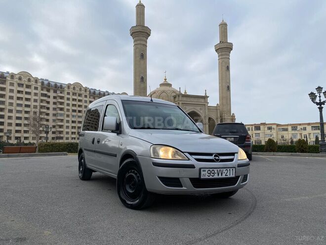 Opel Combo 2008, 288,000 km - 1.5 l - Bakı