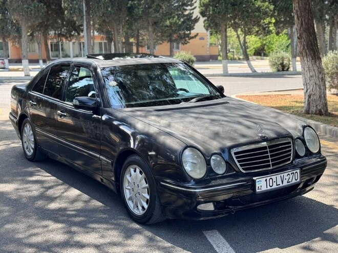 Mercedes E 270 1999, 465,000 km - 2.7 л - Sumqayıt