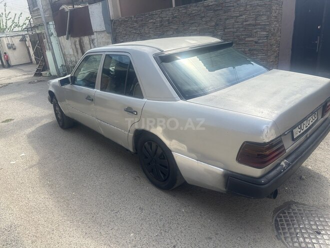 Mercedes E 250 1990, 213,000 km - 2.5 л - Bakı