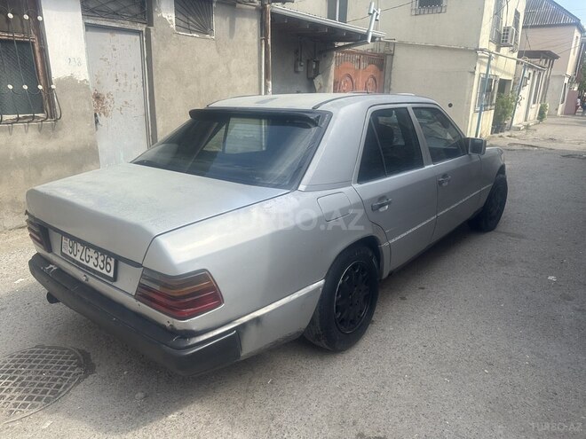 Mercedes E 250 1990, 213,000 km - 2.5 л - Bakı