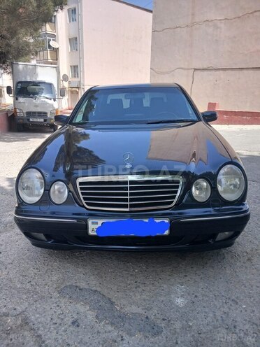 Mercedes E 240 2000, 259,000 km - 2.4 л - Bakı