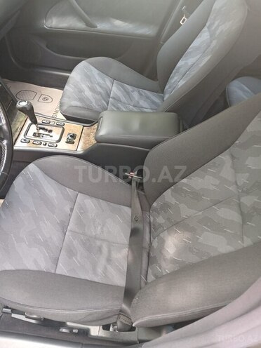 Mercedes E 240 2000, 259,000 km - 2.4 л - Bakı