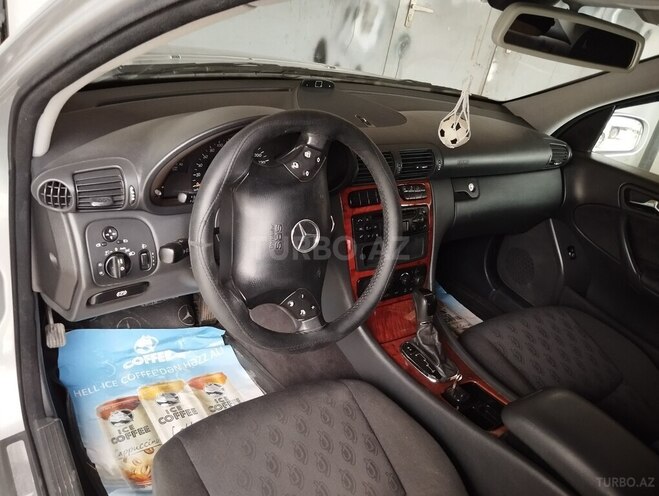 Mercedes C 200 2000, 262,500 km - 2.0 l - Şəki