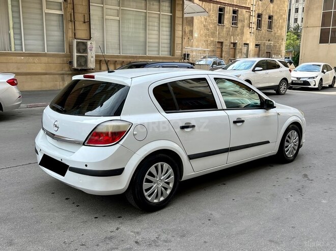 Opel Astra 2006, 200,000 km - 1.3 l - Bakı