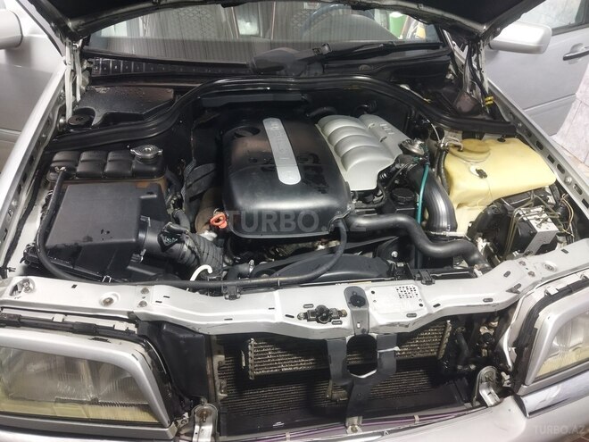Mercedes C 220 1999, 357,000 km - 2.2 l - Sumqayıt