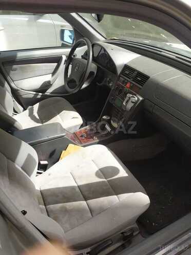 Mercedes C 180 1999, 228,699 km - 1.8 l - Bakı