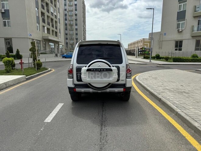 Mitsubishi Pajero 2007, 205,000 km - 3.0 l - Bakı
