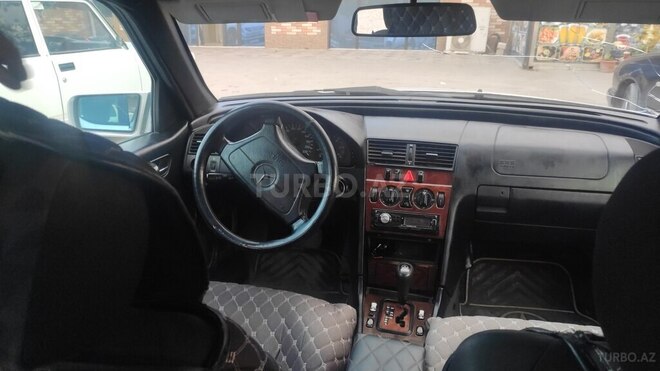 Mercedes C 220 1998, 421,655 km - 2.2 l - Bakı