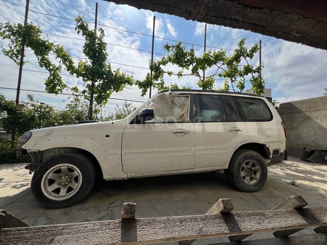 Hyundai Terracan 2003, 350,000 km - 2.5 l - Bakı