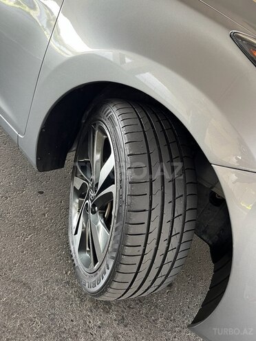 Hyundai Elantra 2015, 96,000 km - 1.8 l - Bakı