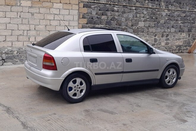 Opel Astra 2002, 198,743 km - 2.2 l - Şəki