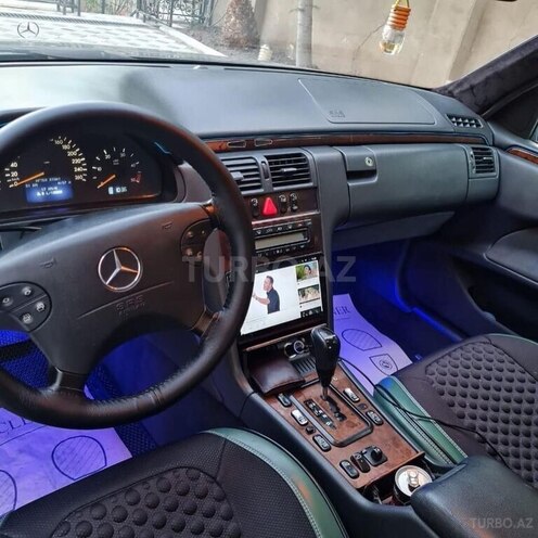 Mercedes E 270 2001, 373,200 km - 2.7 л - Naftalan