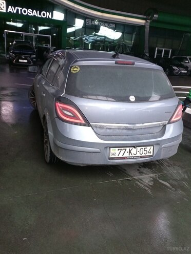 Opel Astra 2005, 270,000 km - 1.4 л - Bakı