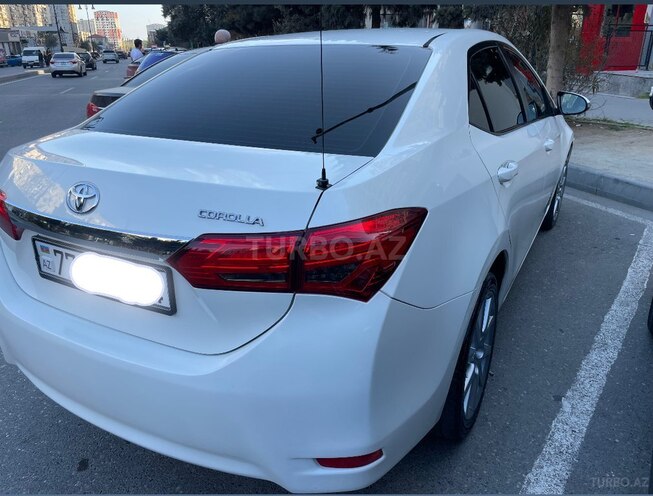 Toyota Corolla 2015, 140,200 km - 1.6 l - Bakı