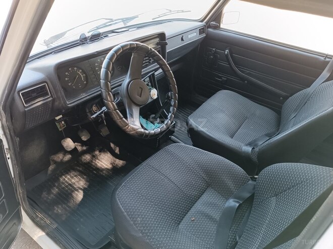 LADA (VAZ) 2107 2006, 100,000 km - 1.5 л - Şirvan
