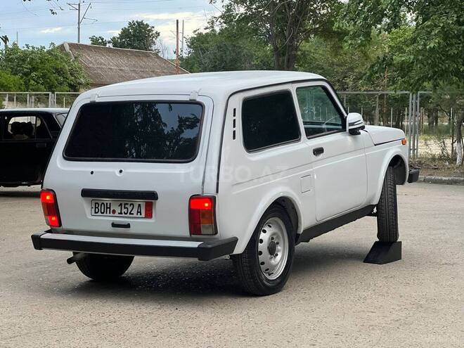 LADA (VAZ) Niva 1980, 750,000 km - 1.5 l - Şirvan