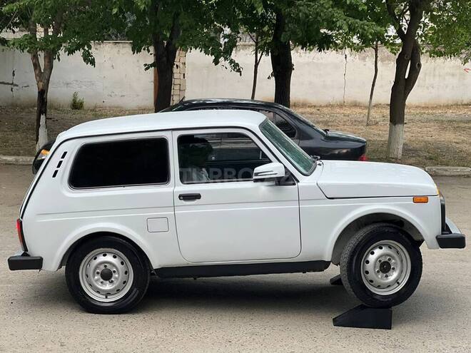 LADA (VAZ) Niva 1980, 750,000 km - 1.5 l - Şirvan