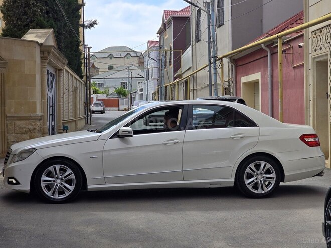 Mercedes E 220 d 2009, 346,504 km - 2.2 l - Bakı
