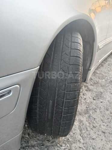 Mercedes E 220 d 2000, 292,000 km - 2.2 l - Bakı