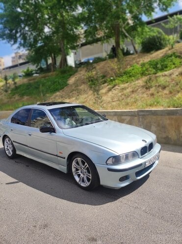 BMW 528 1999, 255,000 km - 2.8 l - Bakı