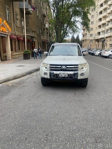 Mitsubishi Pajero 2008, 222,000 km - 3.0 л - Bakı