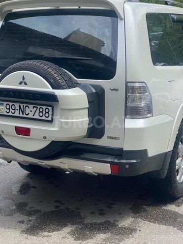 Mitsubishi Pajero 2008, 222,000 km - 3.0 л - Bakı