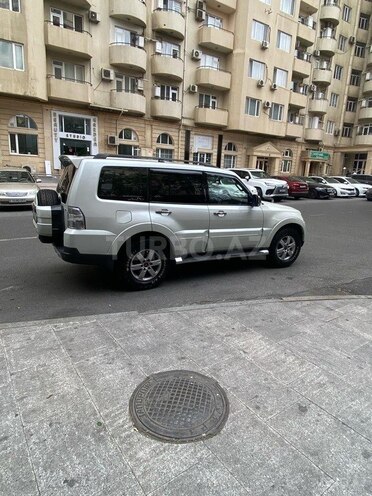 Mitsubishi Pajero 2008, 222,000 km - 3.0 л - Bakı