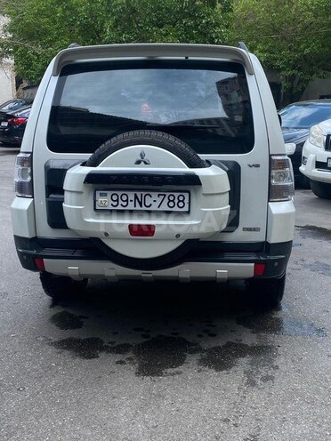 Mitsubishi Pajero 2008, 222,000 km - 3.0 л - Bakı