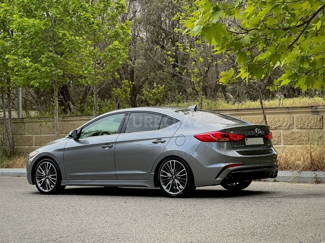 Hyundai Elantra 2017, 107,000 km - 1.6 l - Bakı