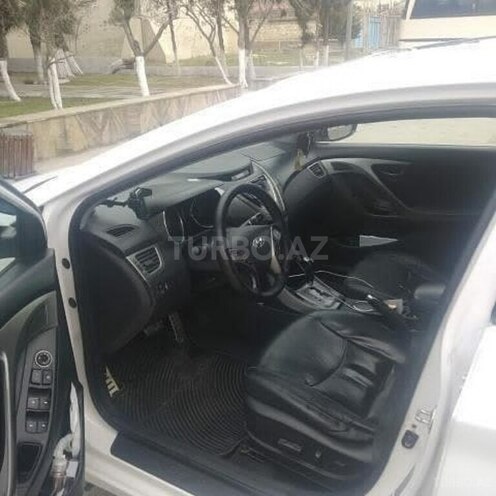 Hyundai Elantra 2013, 256,000 km - 1.8 l - Qəbələ