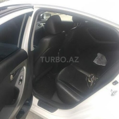 Hyundai Elantra 2013, 256,000 km - 1.8 l - Qəbələ