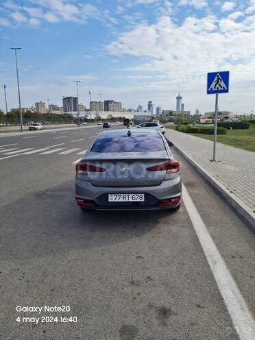 Hyundai Elantra 2018, 86,000 km - 2.0 л - Bakı