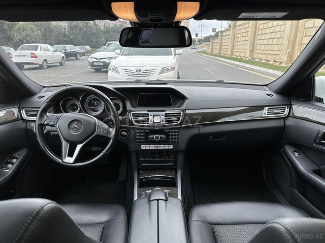Mercedes E 220 2014, 215,000 km - 2.2 л - Bakı