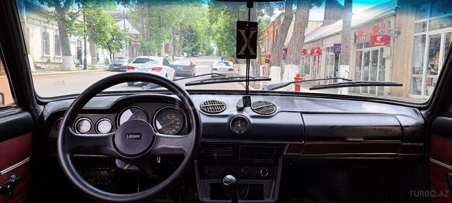LADA (VAZ) 2106 1987, 99,000 km - 1.3 l - Qazax