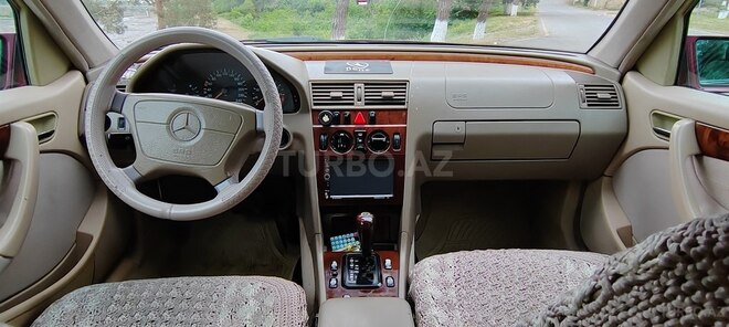 Mercedes C 200 1997, 387,000 km - 2.0 l - Quba
