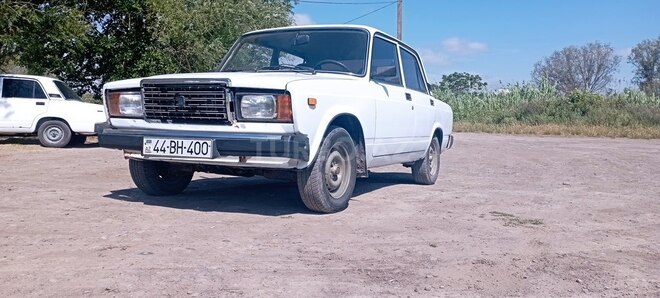 LADA (VAZ) 2107 2007, 50,467 km - 1.6 л - Salyan