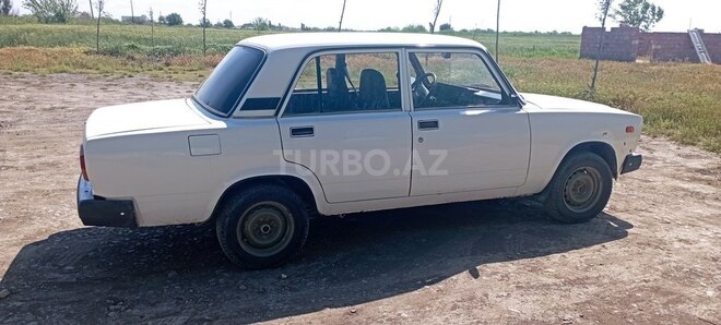 LADA (VAZ) 2107 2007, 50,467 km - 1.6 л - Salyan