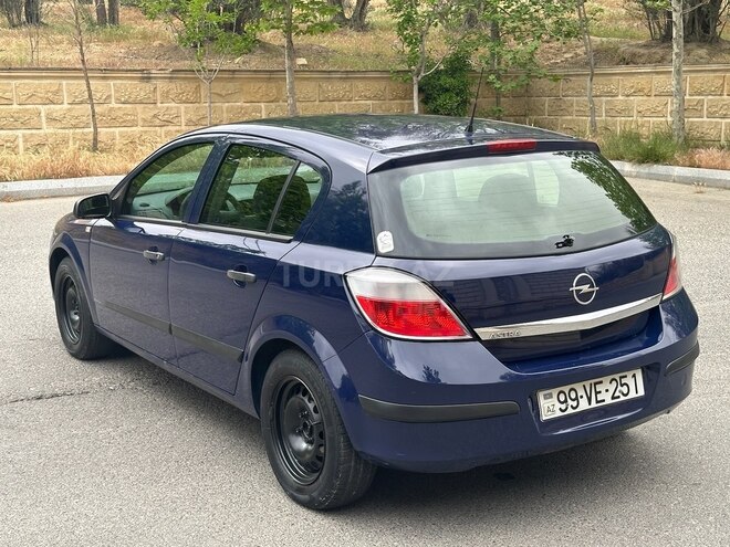 Opel Astra 2004, 187,000 km - 1.4 л - Bakı