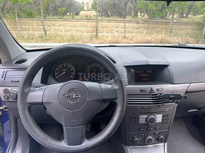 Opel Astra 2004, 187,000 km - 1.4 л - Bakı