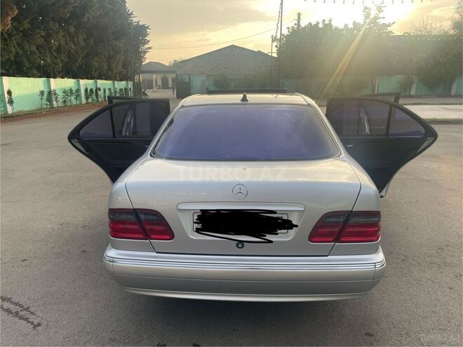 Mercedes E 270 2000, 390,173 km - 2.7 l - Masallı