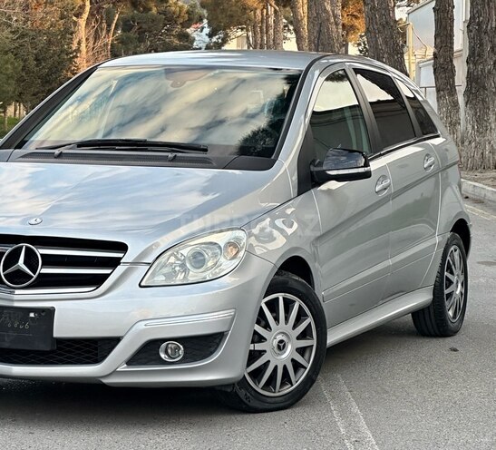 Mercedes B 170 2009, 96,000 km - 1.7 л - Bakı
