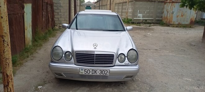 Mercedes E 220 d 1999, 234,000 km - 2.2 l - Bakı