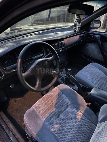 Toyota Carina 1994, 270,000 km - 2.0 л - Zaqatala