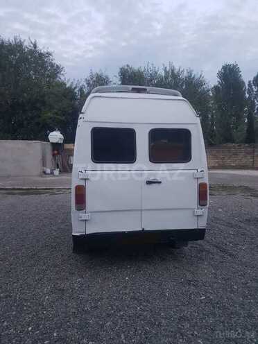 Mercedes 208 D 1990, 400,000 km - 2.3 л - Astara
