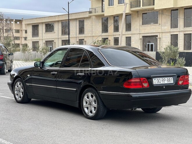 Mercedes E 220 1999, 321,400 km - 2.2 l - Bakı