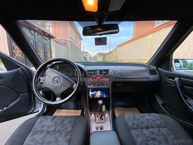 Mercedes C 180 1998, 235,000 km - 1.8 l - Bakı